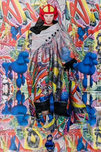 Look 2